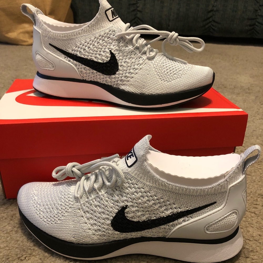Nike tennis shoes